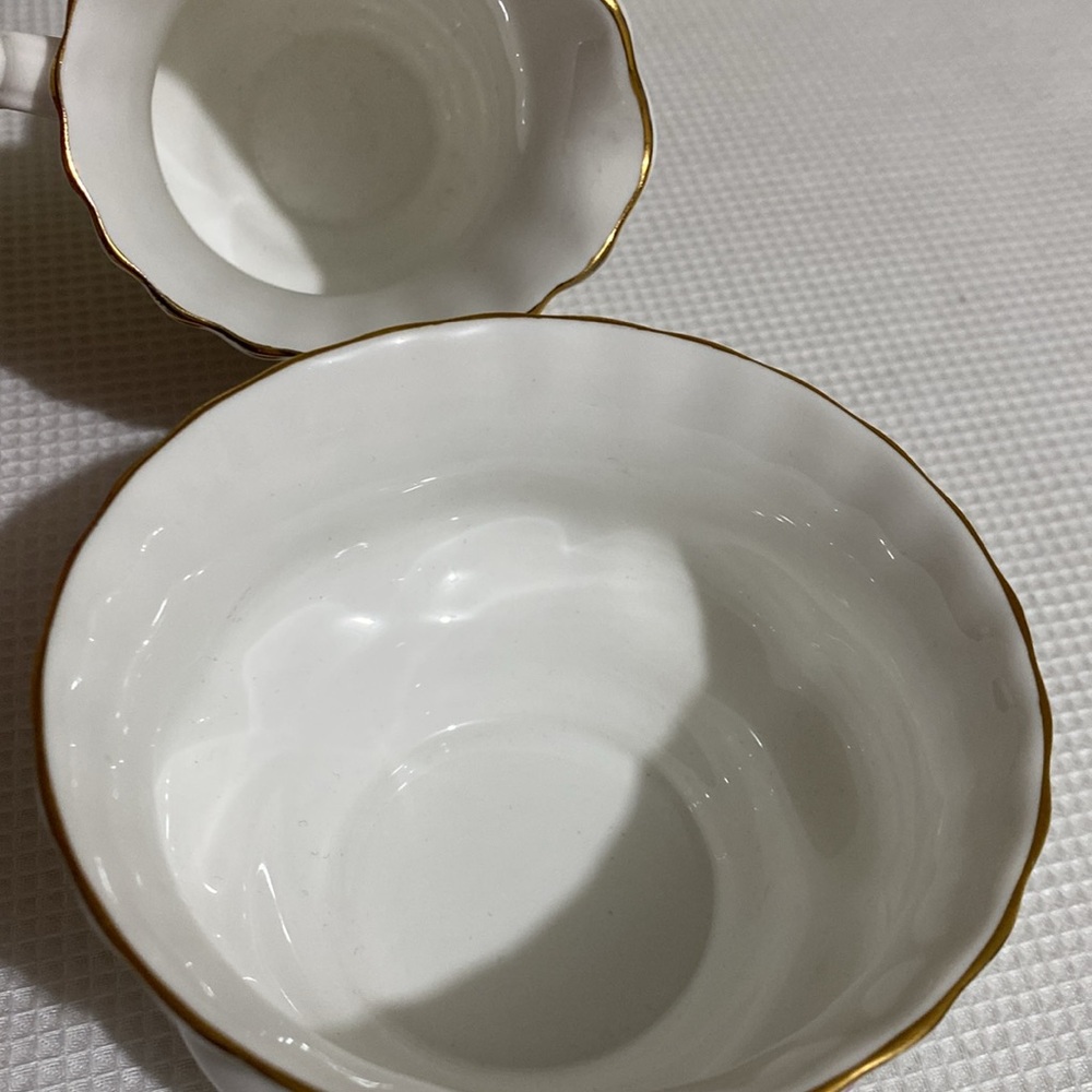 Royal Albert Lavender Rose Cream Jug & Sugar Bowl Set Bone China - Picture 7 of 12